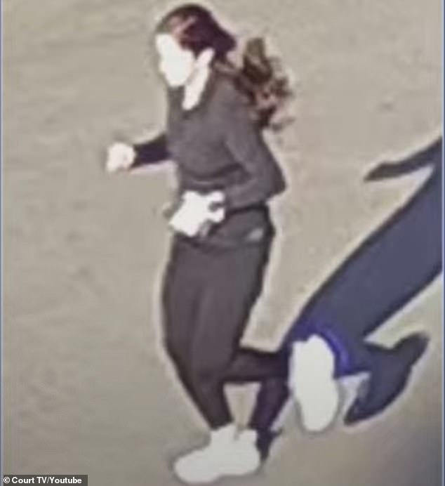 The photo was taken at 9:05 a.m. on the day of her death from CCTV cameras near her home on the University of Georgia campus. She held her iPhone in her left hand, wearing all-black workout clothes and her noise-canceling AirPods