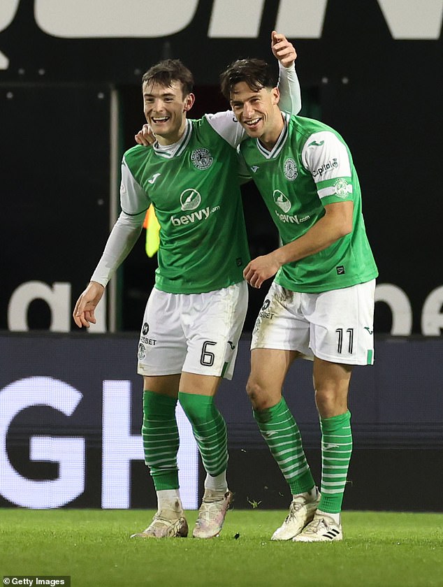 Dylan Levitt equalizes for Hibs on the hour with a sensational goal at Easter Road
