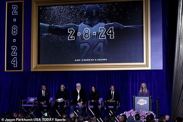 The first statue was unveiled in front of dozens of Lakers greats and season ticket holders.