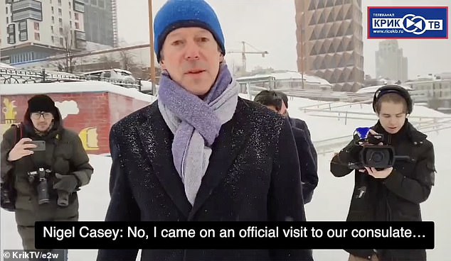 Casey explained to the man who confronted him that he was in the Urals for a visit to the British consulate, while men with cameras filmed the interaction.