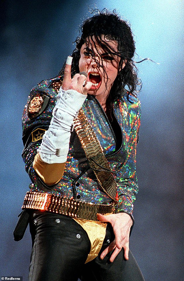 The outlet reported that the King of Pop's editions and recorded masters were valued at around $1.2 billion;  in the photo 1992