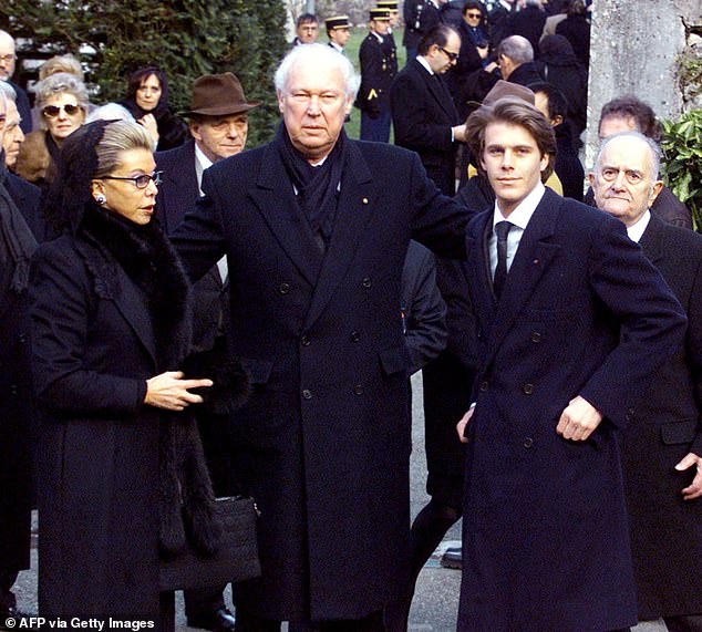Prince Victor Emmanuel of Savoy, flanked by Princess Marina of Savoy and her son Emmanuel Filibert of Savoy.