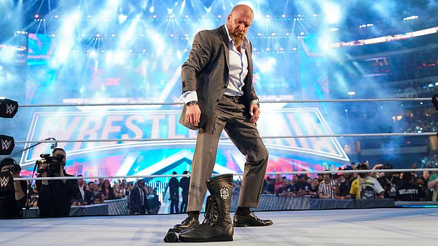 In 2021, he was forced to retire after suffering heart failure, and announced his retirement by leaving his boots in the ring at WrestleMania 38 in 2022.
