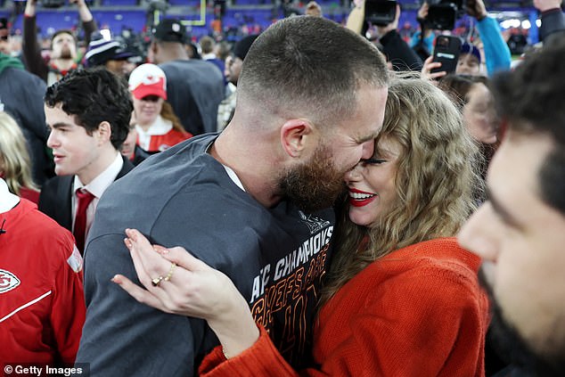 Kelce and Swift kiss on Baltimore field after Chiefs' AFC Championship win
