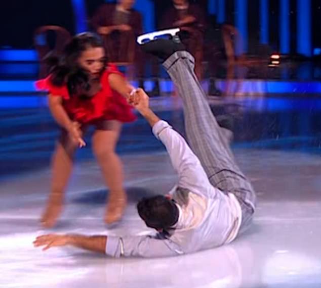 1707679365 960 Dancing On Ices Ryan Thomas falls TWICE as fans claim