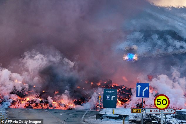 After lying dormant for eight centuries, experts believe the Reykjanes Peninsula is now entering a new era of volcanic activity. This means that eruptions like this are likely to happen again in the coming months.