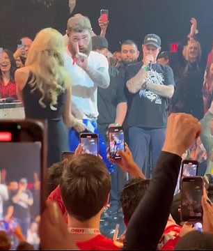 Malone warned Patrick Mahomes' wife she'll only see him in Chiefs red for one song