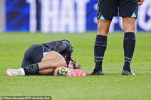 The striker appeared to suffer a muscle injury during the first half, falling grimacing in pain.