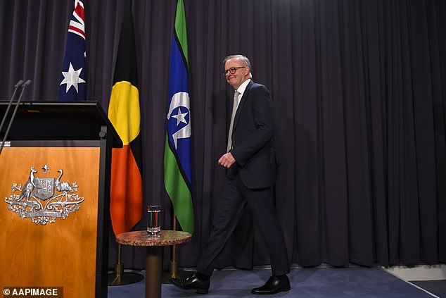 Before his first press conference, Prime Minister Albanese had the Aboriginal and Torres Strait Islander flags placed in the press conference room, which previously only had the Australian flag.