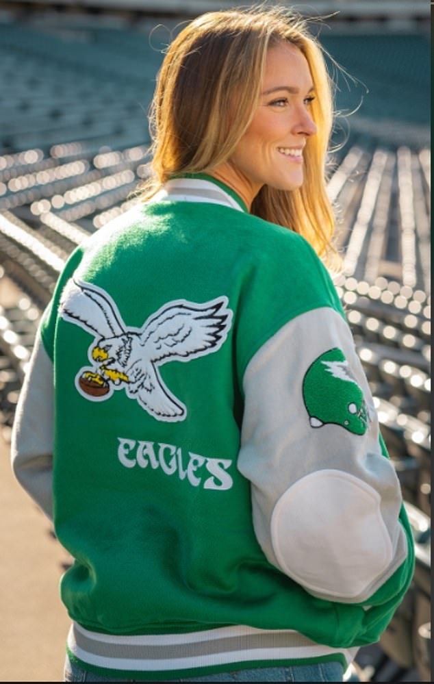Kylie couldn't be convinced to wear the Chiefs game due to her love for Jason's Eagles