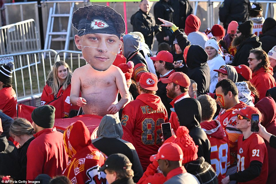 No, that's not Patrick Mahomes.  In reality, he is a shirtless man wearing a large mask of the famous face of the Super Bowl MVP.