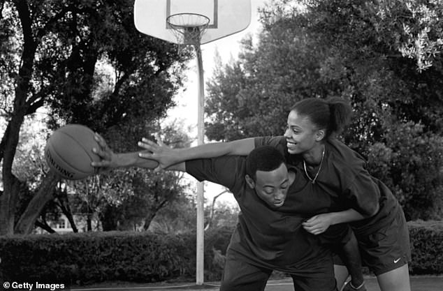 Love and basketball (2000)