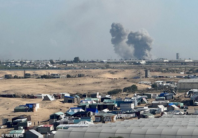 Large areas of northern Gaza, the first objective of the offensive, have been completely destroyed
