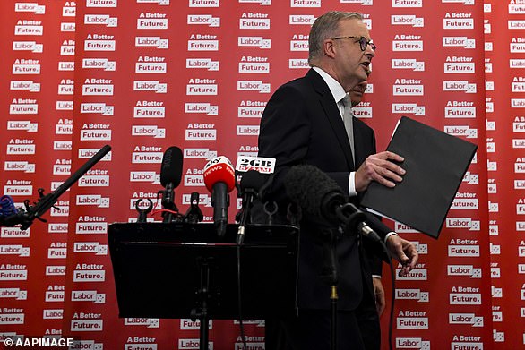 1708076833 292 Labor leader Anthony Albanese rallies troops with Annastacia Palaszczuk days