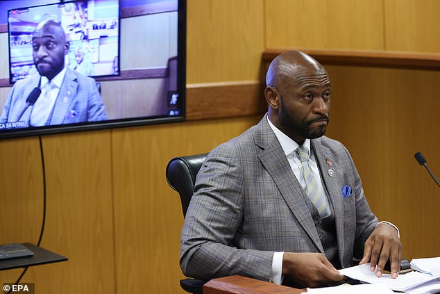 Fulton County Special Prosecutor Nathan Wade faced a series of questions about out-of-town trips with Willis and the ways he and Willis paid for them.