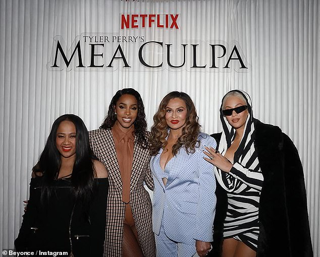 Beyoncé also donned an oversized black fur coat while posing for a photo with her mother and former bandmate.