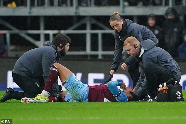 The match was marred by the serious injury of Aaron Ramsey, who had to be taken off on a stretcher and given oxygen.