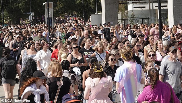 With three shows scheduled for Melbourne this weekend, thousands of fans who missed out on tickets gathered outside the MCG singing and dancing to Swift's hits.