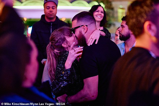 The loved-up couple then partied the night away in Las Vegas with several famous friends.