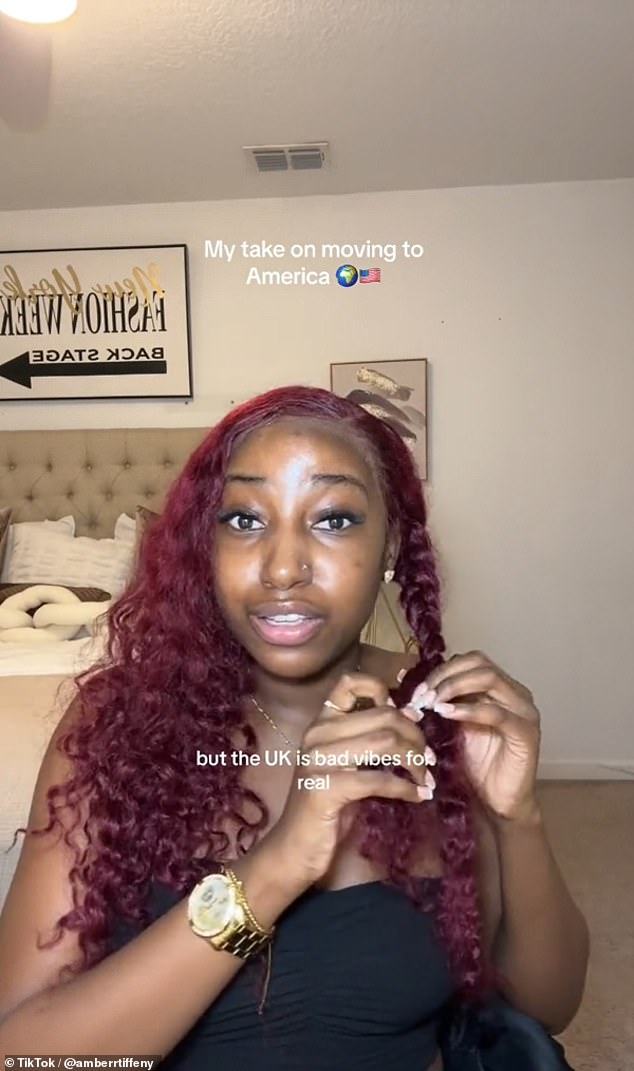 Her TikTok where she talks about her experience moving countries, posted under the name @amberrtiffeny, has already been viewed by more than 404,000 people and has accumulated more than 900 comments.
