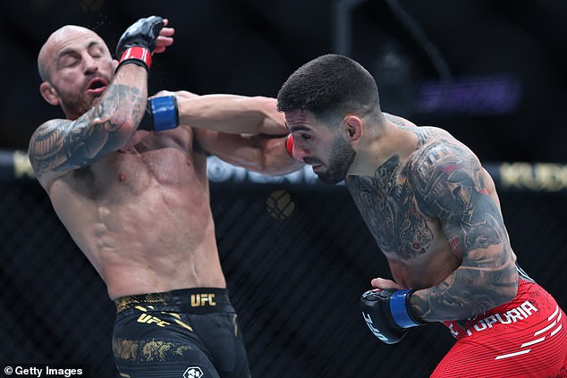 Topuria stopped Volkanovski in the second round to claim the UFC featherweight title