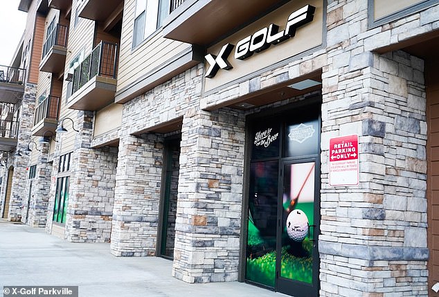 Kelce's four-hour session at X-Golf reportedly cost him $500