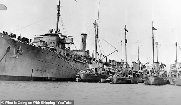 The ship was one of six Tucker class destroyers used in the conflict, and was the first US destroyers to displace more than 1,000 tons