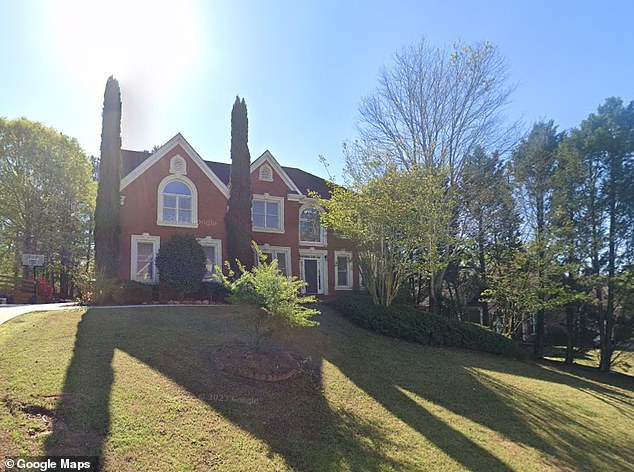 The massive 4,300-square-foot property where Simon hid has five bedrooms and five bathrooms, Zillow claims, and is valued at around $495,000.