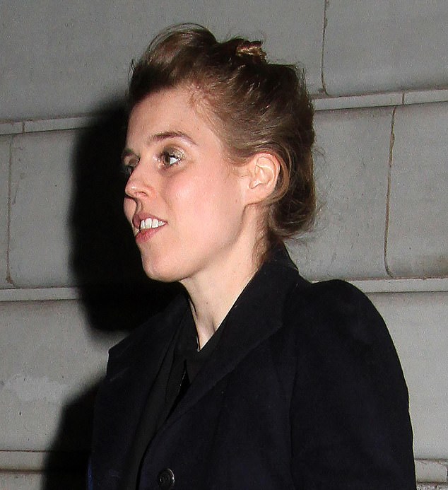 The royal, who is mother to daughter Sienna, wore her strawberry blonde hair up in a bun.