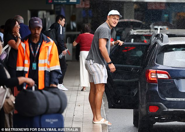 Canterbury Bulldogs star Knight dropped off his girlfriend at the airport
