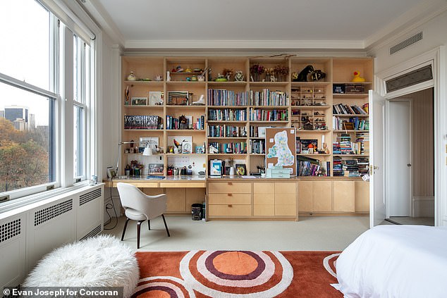 The American photographer, best known for her alluring portraits of celebrities, decided to get rid of her dream apartment now that her three daughters are grown.
