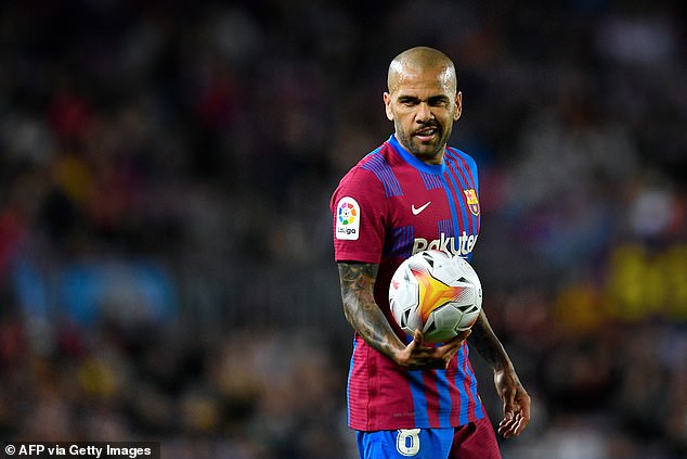 Alves was best known for playing for LaLiga team Barcelona, ​​where he played 391 times.