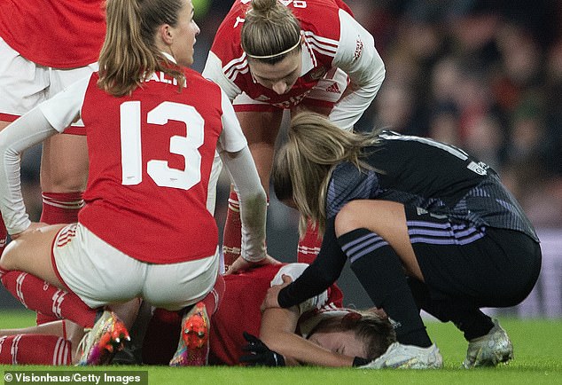 Vivianne Miedema suffered the same injury just weeks after Mead in 2022.