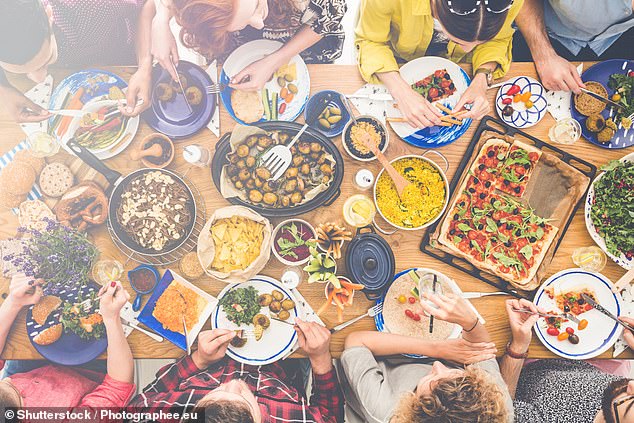 A communal meal encompasses many aspects that are important for longevity, such as eating slower and de-stressing, explains Professor Spector.