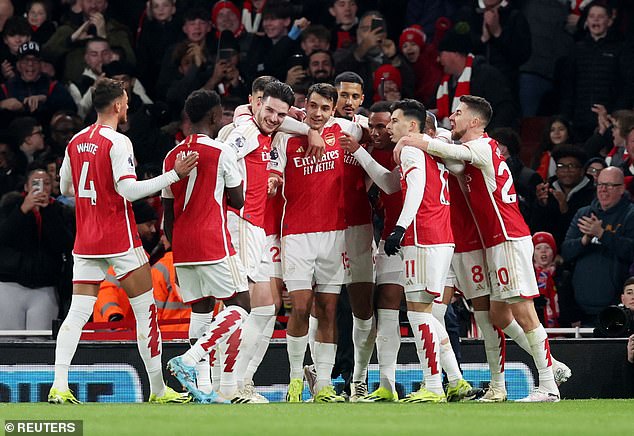 Arsenal continued their brilliant form with a convincing victory over Newcastle at the Emirates