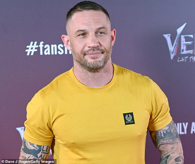 Due to his tendency to murmur, The Hollywood Reporter published an article in 2018 about the British actor titled 'Why Tom Hardy Can Be So Hard to Understand.'