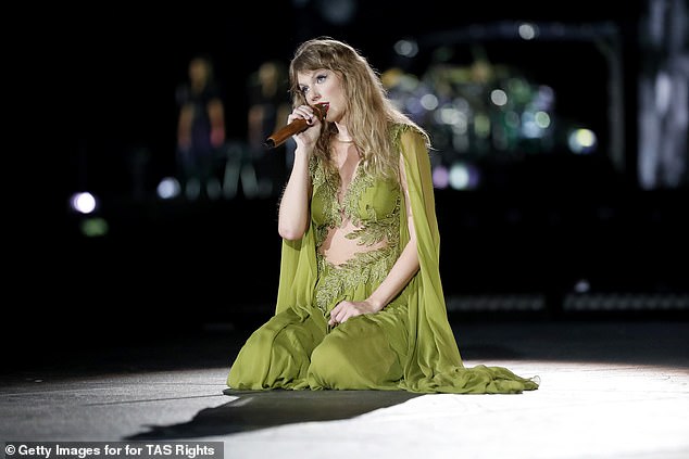 Taylor performed the third of her four Sydney concerts at the Accor Stadium on Sunday night, following successful concerts on Friday and Saturday.