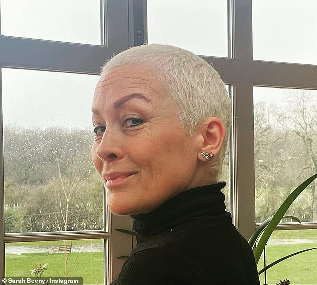 In March 2023, Sarah revealed that her son dyed her hair platinum after her breast cancer treatment.
