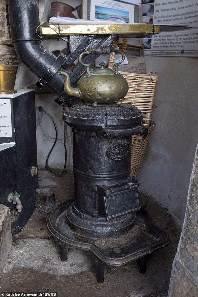That was until 2014, when the North Queensferry Heritage Trust received approval to restore the lamp to full functioning.