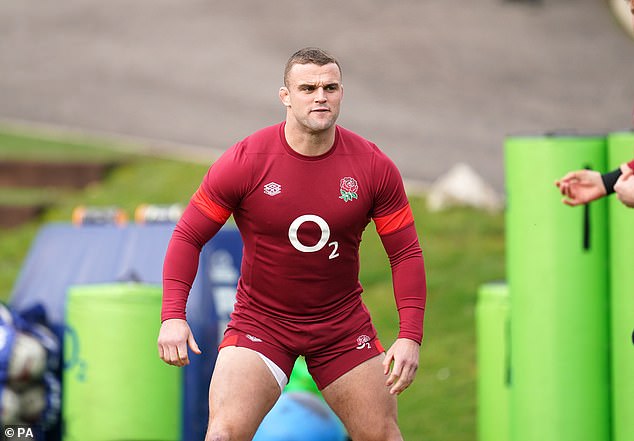 England number 8 Ben Earl has insisted England will not change their game plan despite the defeat.