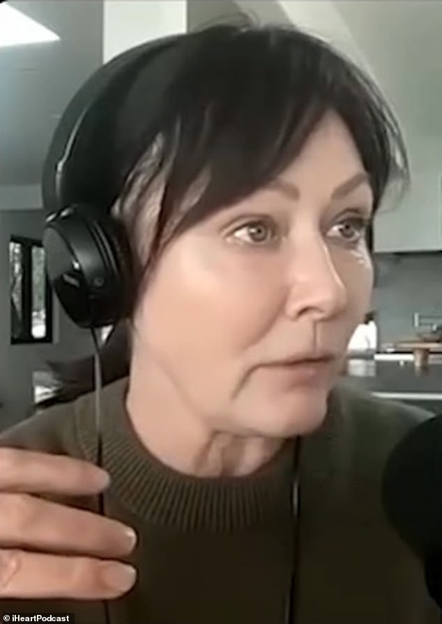 1708998613 499 Shannen Doherty turns beet red talking sex toys after losing