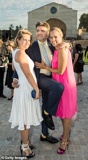 Benjamin de Rothschild, who died in 2021 at age 57, in 2013 with his wife Ariane and daughter Noemie.
