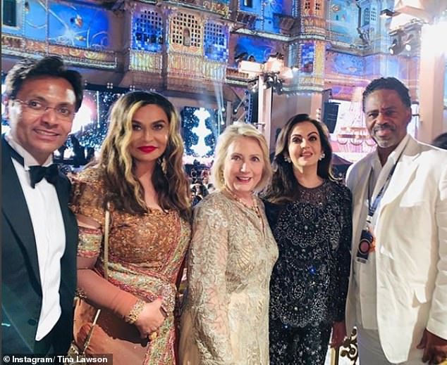 Hilary Clinton was seen posing with Beyonce's parents and the bride's mother at Isha Ambani's wedding in 2018.
