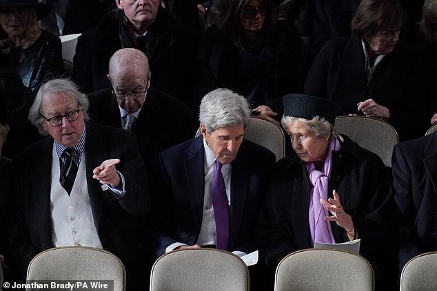 Pictured: LR Lord Cavendish of Furness, US climate envoy John Kerry and Dame Norma Major.