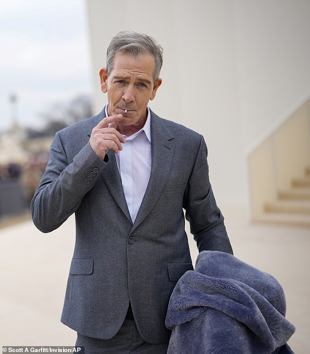 At one point, Mendelsohn was seen taking a cigarette break outside the venue.