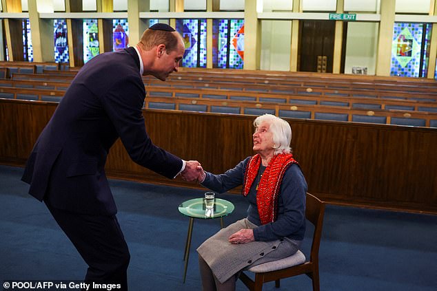 Prince William meets Holocaust survivor Renee Salt, 94, at Western Marble Arch Synagogue