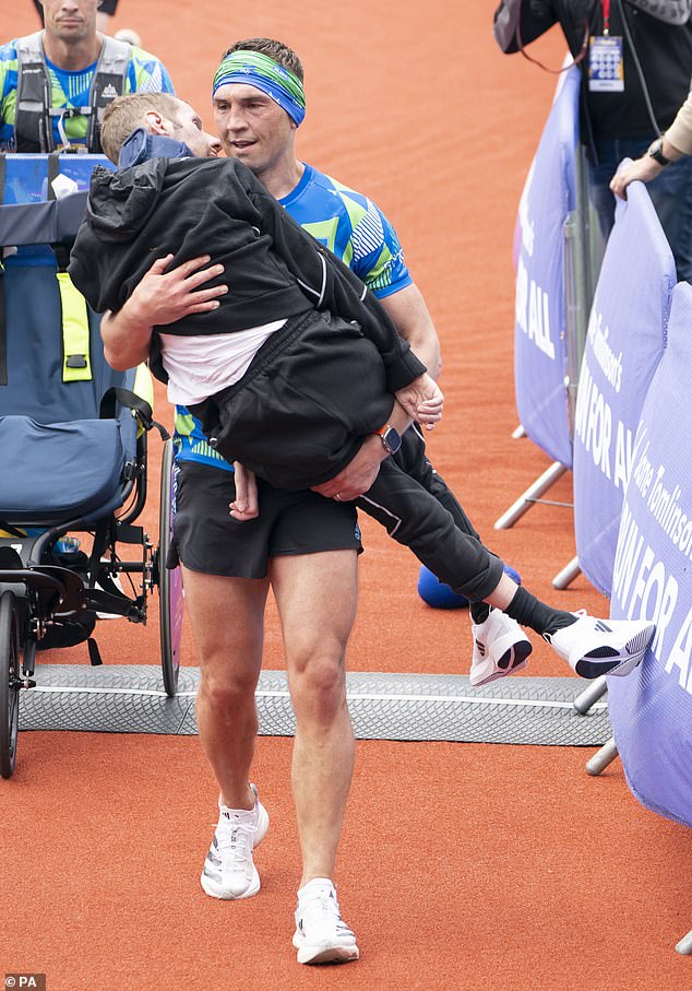 Last year, Kevin even carried his former teammate to the finish line of the inaugural Rob Burrow Leeds Marathon in May; The tenderness of the gesture touched the hearts of a nation.