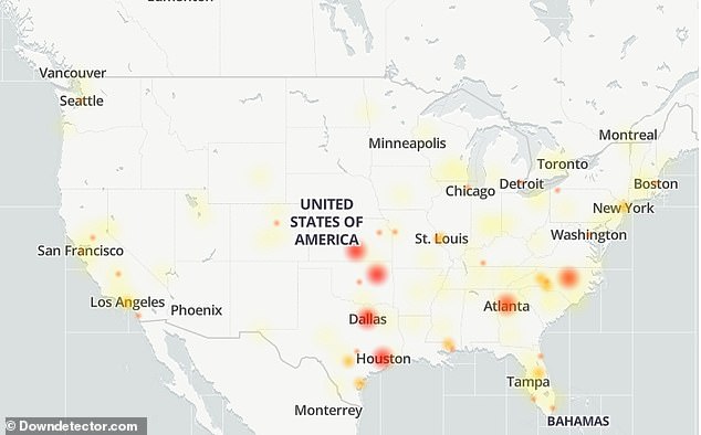 AT&T, Verizon and T-Mobile users reported early Thursday that they are experiencing network issues across the country and in Canada.