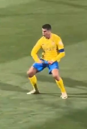 The Al-Nassr star responded with what seemed like an obscene gesture.