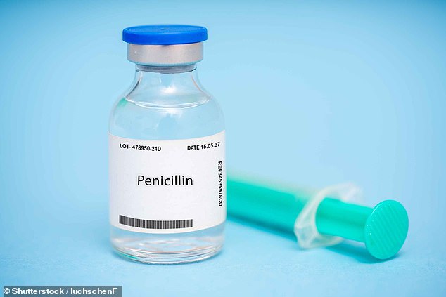 Two antibiotics are used to treat syphilis: injectable penicillin and an oral drug called doxycycline.